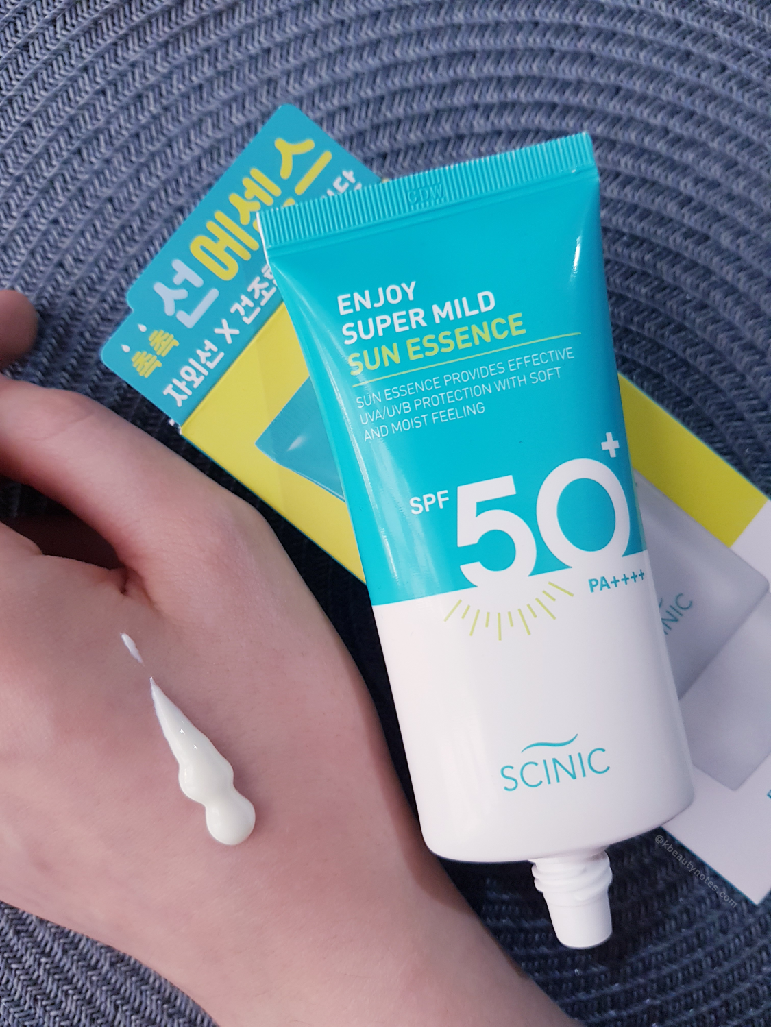 SCINIC Enjoy Super Mild Sun Essence SPF50+ PA++++